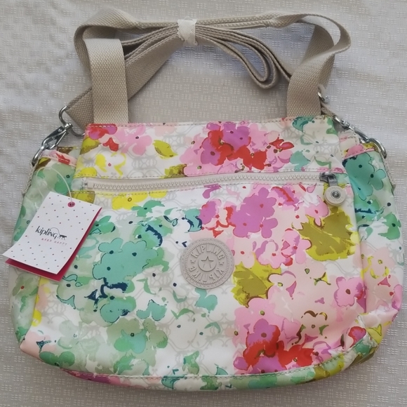 Kipling Handbags - Kipling NWT Elysia Luscious Florals White purse